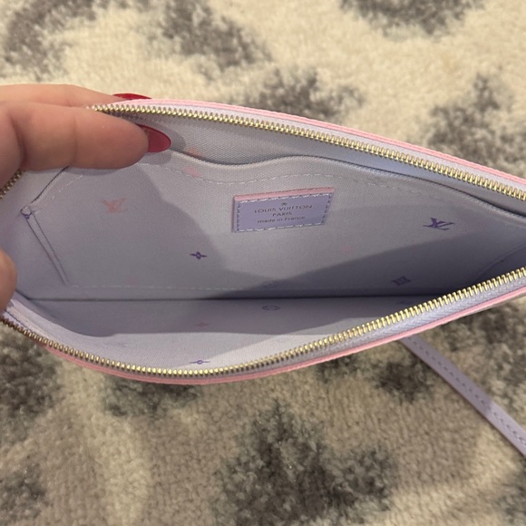Louis Vuitton Lavender and Pink Monogram Wristlet - Picture 3 of 6